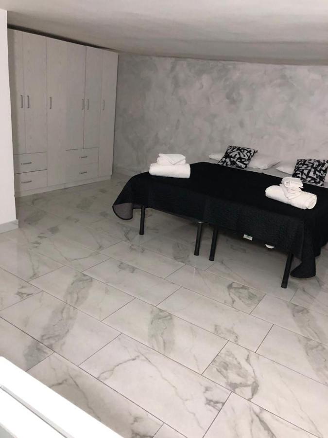 Casetta Bianca Apartment Napoli Bagian luar foto